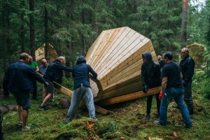 2 estonian-forest-megaphones-wood-sound-installation-9[1]
